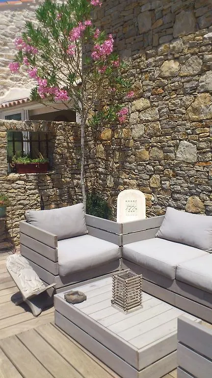 르카스틀레 La Bastide Des Sources B&B